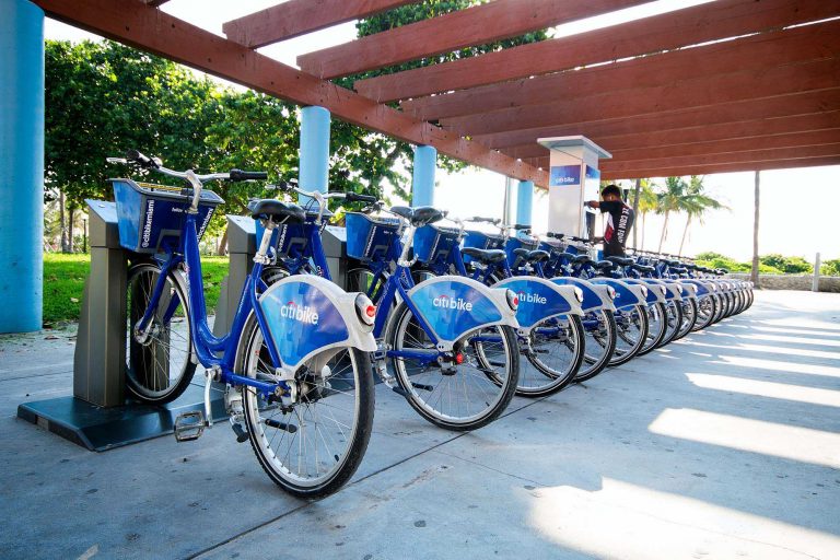 Citi Bike / Bicicletas Citi ENJOY MIAMI BEACH