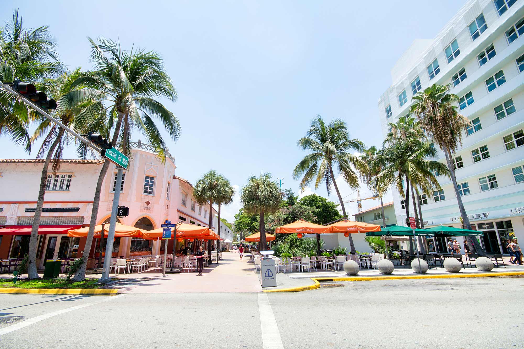 Lincoln Rd - ENJOY MIAMI BEACH